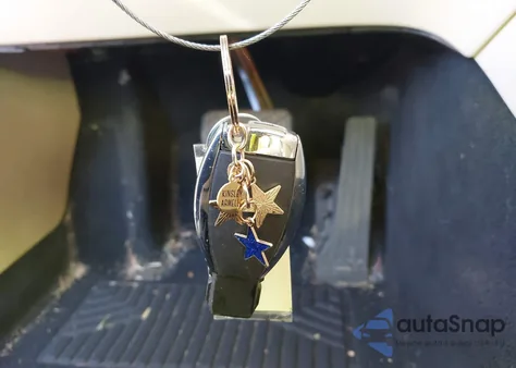 2017 Mercedes-Benz Glc 300 z USA, uszkodzony, nr VIN WDC0G4JB9HV005984